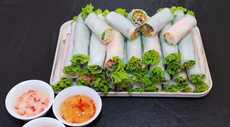 Nhân phở cuốn đầy đặn, thơm ngon