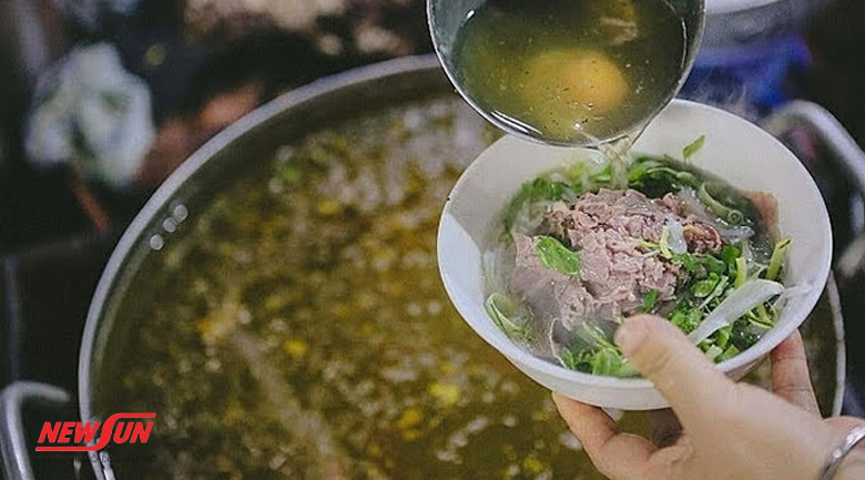 So sánh phở miền Bắc và miền Nam có gì khác nhau không? phở miền bắc và miền nam có gì khác nhau ninh nước dùng