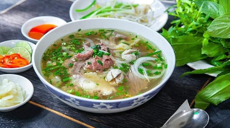 Review 10 quán phở ngon ở Phú Thọ rất đáng để thử 1 lần quán phở ngon ở Phú Thọ, phở Tháng