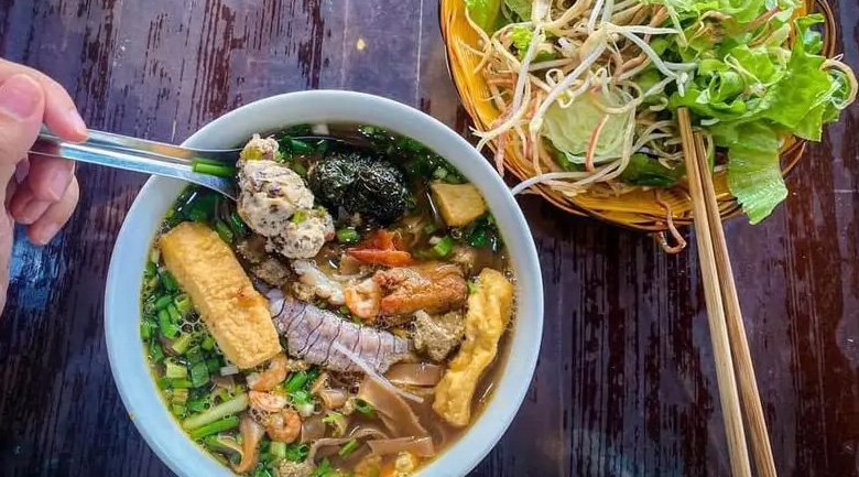 quán phở ngon ở Quảng Ninh, món ngon