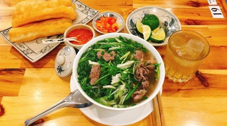 quán phở ngon ở Quảng Ninh, Thìn