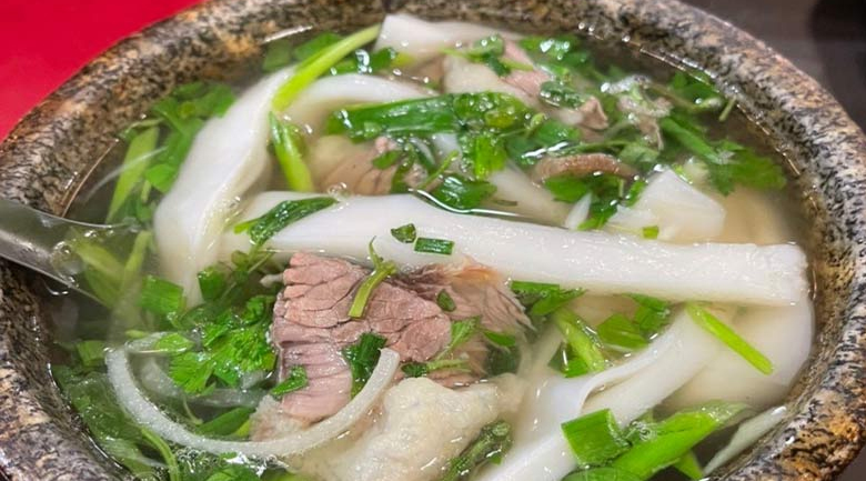 quán phở ngon ở yên bái, phở bát đá