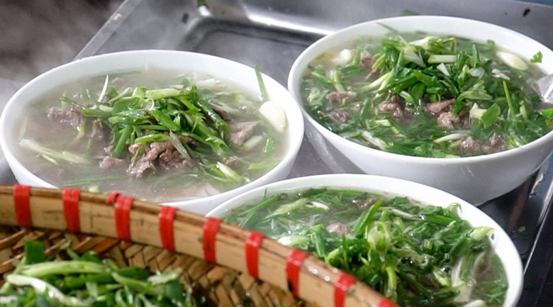 quán phở ngon ở hải phòng, thìn lạch tray