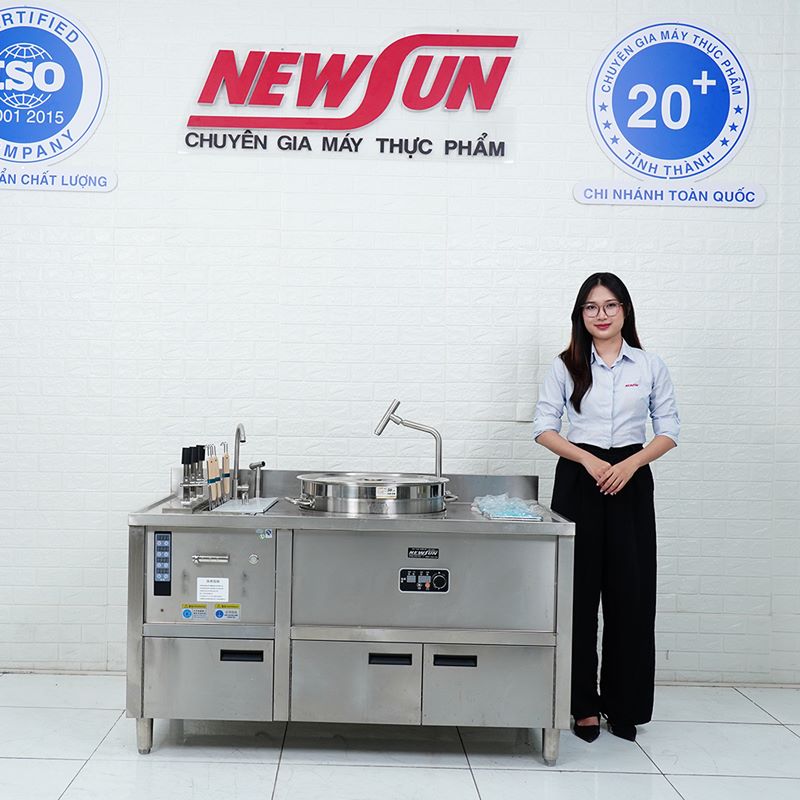 Bếp trụng mì phở tự động 3 giỏ kèm nồi nước dùng và khay gia vị NS-DB-3-503 bep trung mi pho nang ha 3 gio tich hop noi nuoc dung va khay gia vi ns db 3 503 ava6 1