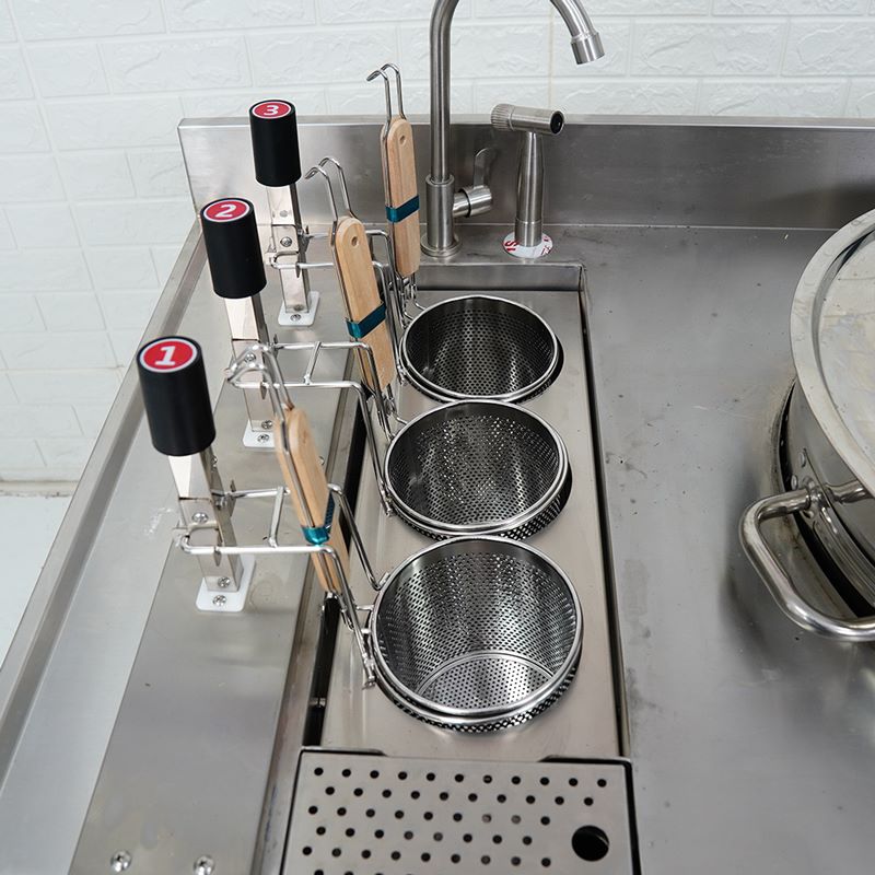 Bếp trụng mì phở tự động 3 giỏ kèm nồi nước dùng và khay gia vị NS-DB-3-503 bep trung mi pho nang ha 3 gio tich hop noi nuoc dung va khay gia vi ns db 3 503 ava7